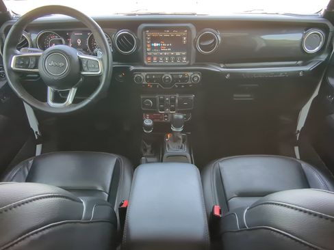 Certified 2022 Jeep Wrangler Unlimited Rubicon AWD/4WD image 13