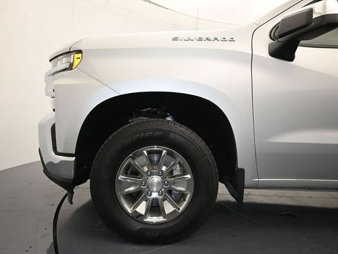 Used 2021 Chevrolet Silverado 1500 LT AWD/4WD image 9
