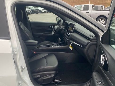 New 2026 Jeep Compass Limited image 28