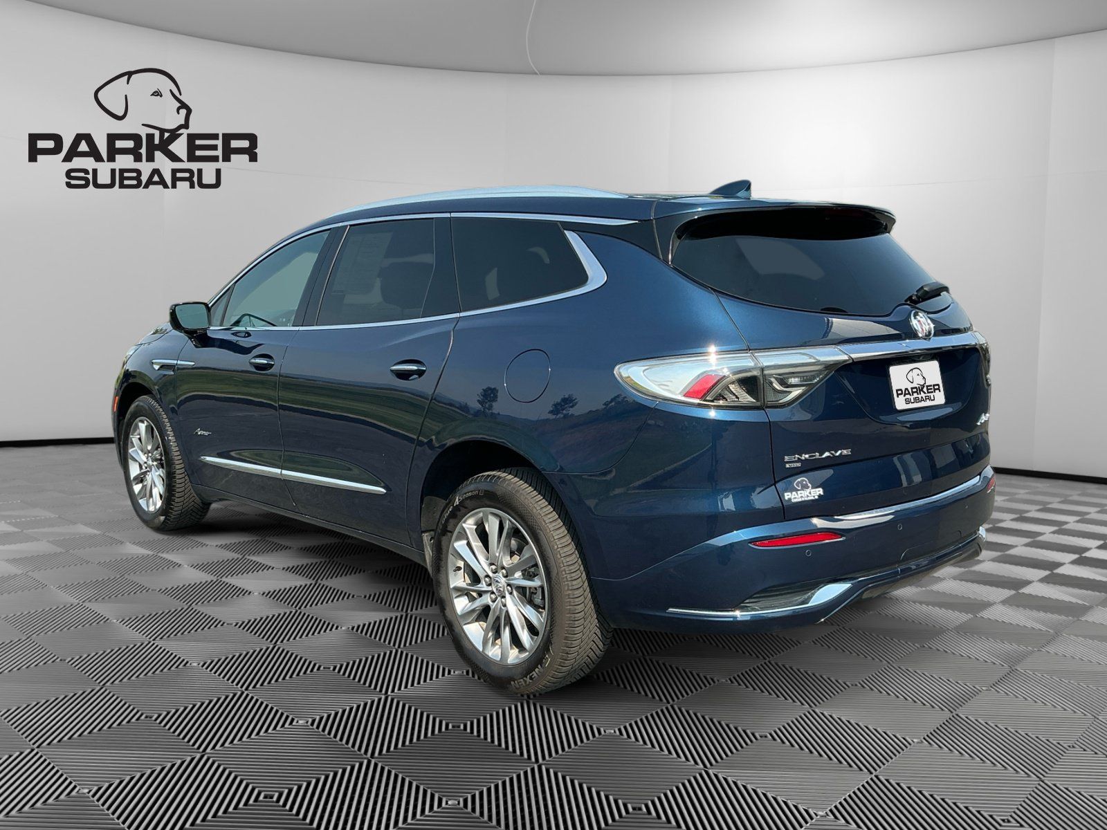 Used 2024 Buick Enclave Avenir w/ Avenir Technology Package AWD/4WD image 3