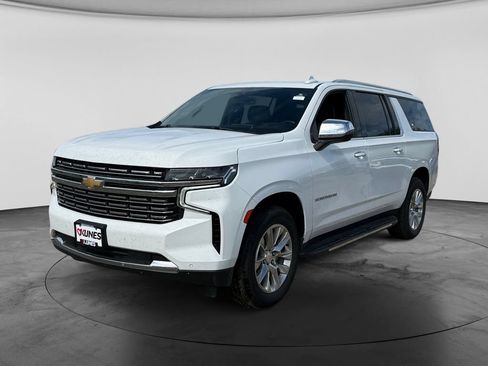 Used 2022 Chevrolet Suburban Premier AWD/4WD image 5