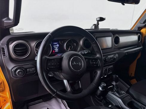 Used 2018 Jeep Wrangler Unlimited Sport S AWD/4WD image 10