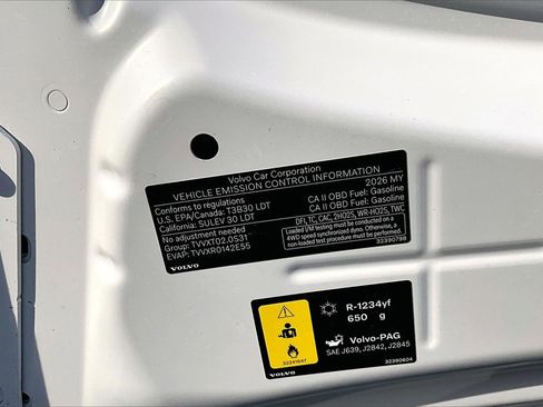 Certified 2026 Volvo XC60 B5 Plus w/ Protection Package Premier image 30