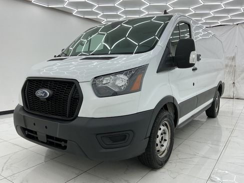 Used 2021 Ford Transit 250 Low Roof RWD image 1