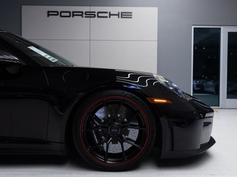Certified 2026 Porsche 911 GT3 RWD image 11
