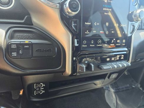 Used 2024 RAM 2500 Laramie AWD/4WD image 29