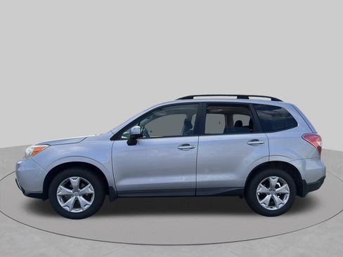 Used 2014 Subaru Forester 2.5i Premium w/ All-Weather Package AWD/4WD image 2