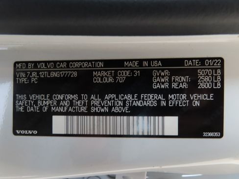 Used 2022 Volvo S60 B5 Inscription image 30