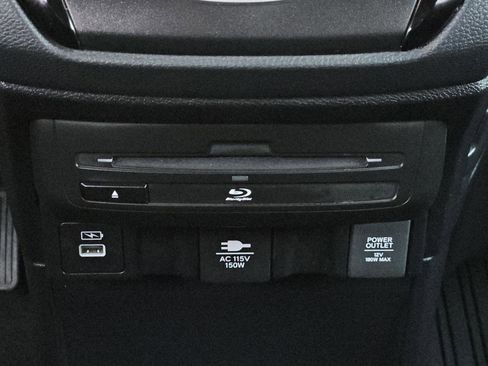 Used 2024 Honda Odyssey Elite image 17