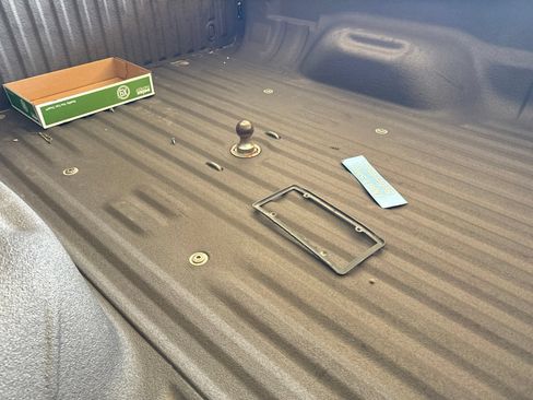 Used 2015 Ford F250 King Ranch w/ FX4 Off-Road Package AWD/4WD image 10