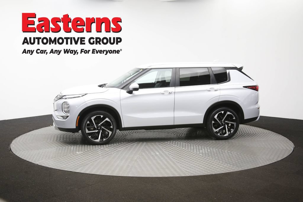 Used 2024 Mitsubishi Outlander SE AWD/4WD image 59