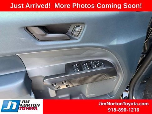 Used 2025 Ford Maverick XLT w/ XLT Luxury Package AWD/4WD image 12