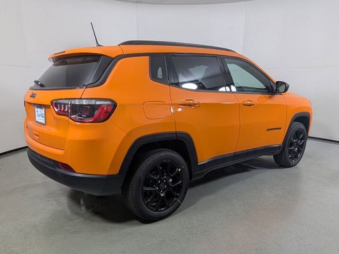 New 2026 Jeep Compass Latitude image 8