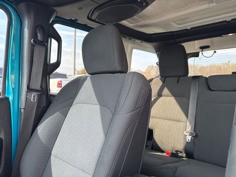 Used 2020 Jeep Wrangler Unlimited Sport S image 30