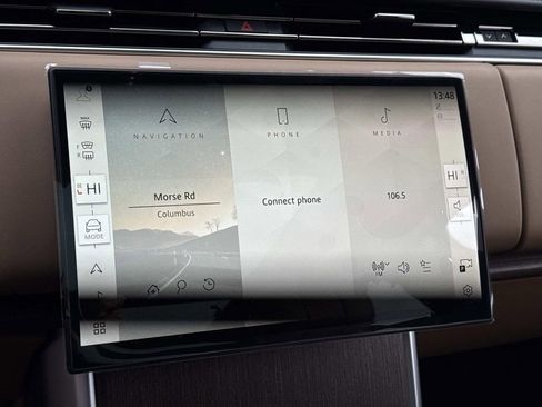 New 2025 Land Rover Range Rover SE image 22