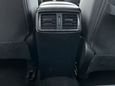 Used 2022 Nissan Rogue Sport SV image 18