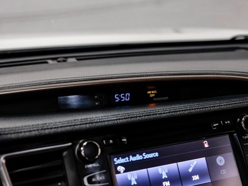 Used 2016 Toyota Highlander XLE FWD image 27