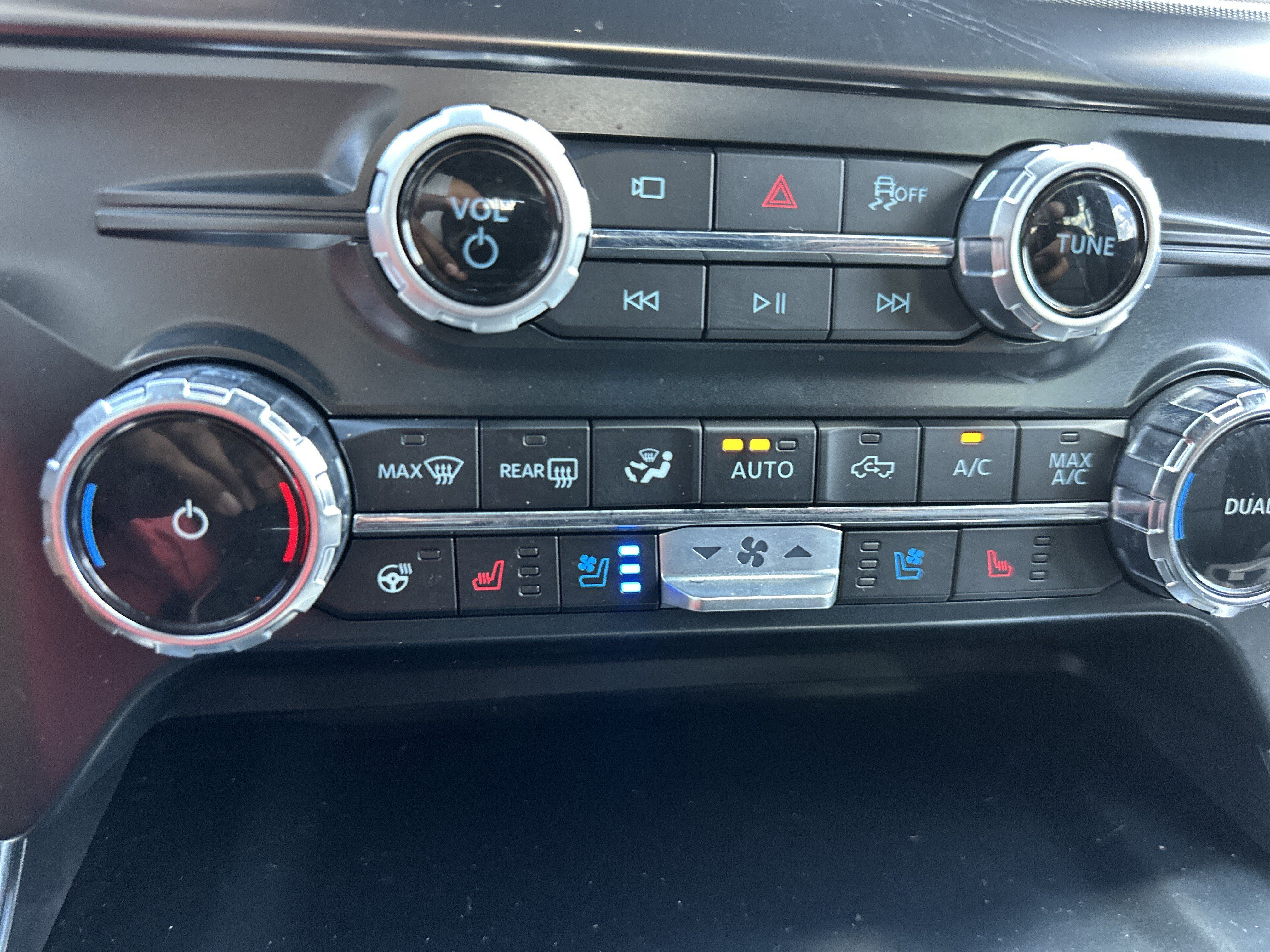 Used 2025 Ford F150 Raptor AWD/4WD image 32