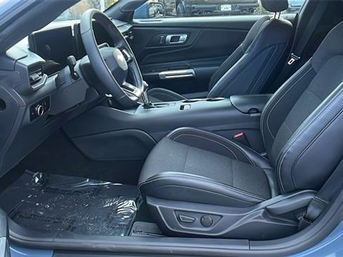 Certified 2024 Ford Mustang Coupe image 17