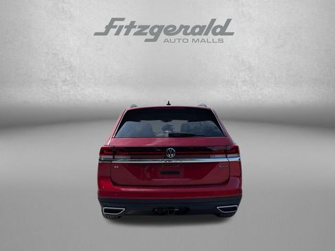 Used 2024 Volkswagen Atlas SE w/ Panoramic Sunroof Package AWD/4WD image 5
