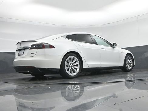 Used 2013 Tesla Model S Performance image 47