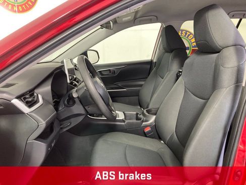 Used 2024 Toyota RAV4 LE AWD/4WD image 9