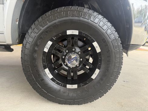 Used 2013 RAM 2500 Laramie w/ Protection Group image 9