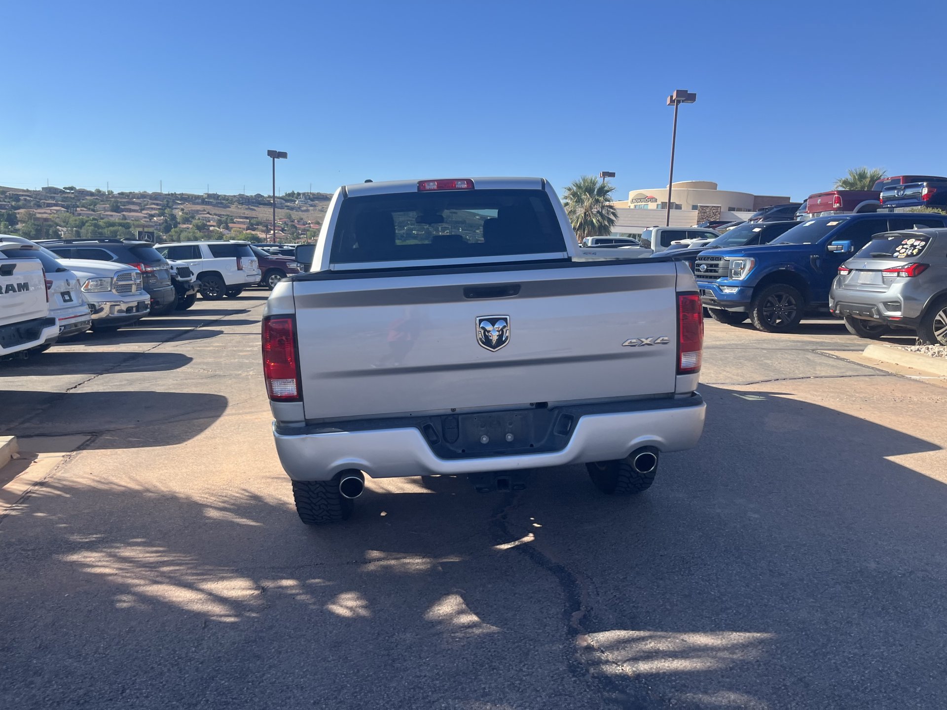 Used 2015 RAM 1500 Express AWD/4WD image 3