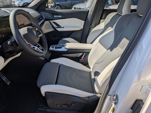 New 2026 BMW X1 xDrive28i w/ Technology Package image 15