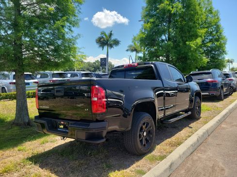 Used 2021 Chevrolet Colorado LT w/ LT Convenience Package RWD image 3