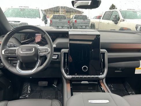 New 2026 GMC Yukon XL Denali w/ Denali Reserve Package image 9