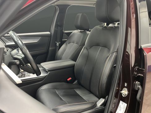 Used 2024 MAZDA CX-90 Plug-In Hybrid w/ Premium Pkg AWD/4WD image 9