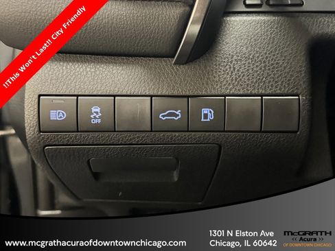 Used 2018 Toyota Camry LE image 16