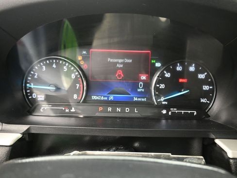 Used 2024 Ford Explorer XLT image 15