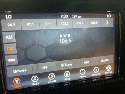 Used 2020 Jeep Wrangler Sport image 21