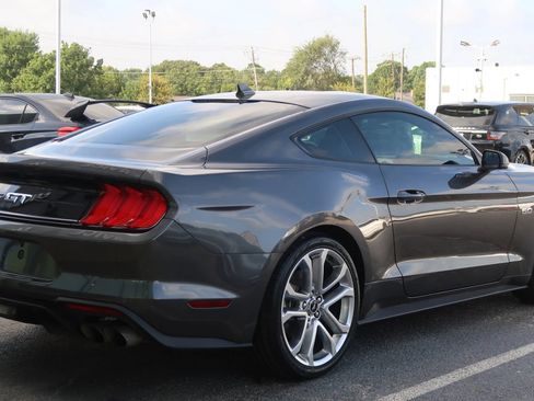 Used 2020 Ford Mustang GT Premium RWD image 9
