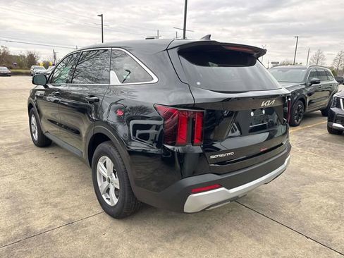 New 2026 Kia Sorento LX image 6