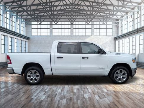 Used 2024 RAM 1500 Big Horn AWD/4WD image 2