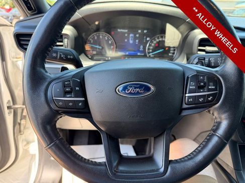 Used 2020 Ford Explorer XLT w/ Cold Weather Package AWD/4WD image 20