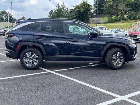 Certified 2023 Hyundai Tucson Blue AWD/4WD image 2