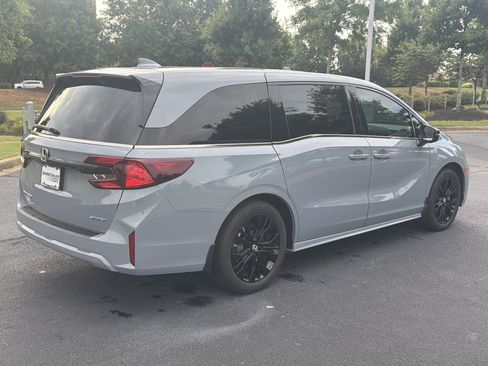 Used 2025 Honda Odyssey Sport-L image 9