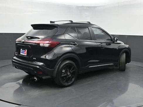 Used 2023 Nissan Kicks SR w/ SR Premium Package FWD image 24