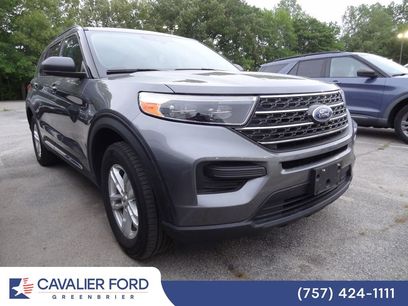 Used 2023 Ford Explorer XLT w/ Class IV Trailer Tow Package