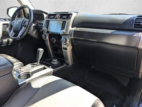 Used 2022 Toyota 4Runner SR5 Premium AWD/4WD image 22