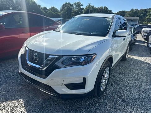 Used 2018 Nissan Rogue S FWD image 1