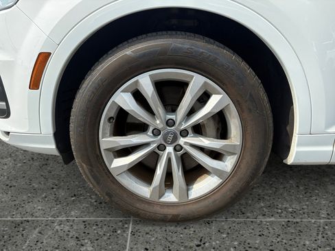 Used 2019 Audi Q7 3.0T Premium Plus image 32