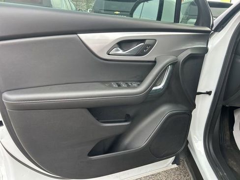 Used 2022 Chevrolet Blazer LT image 11