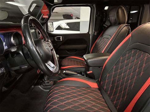 Used 2021 Jeep Wrangler Unlimited Rubicon image 13