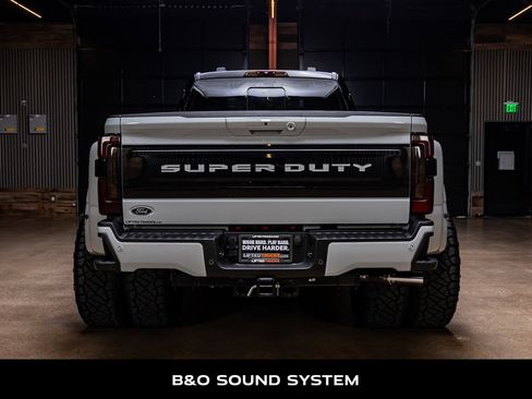 Used 2026 Ford F350 Platinum w/ FX4 Off-Road Package AWD/4WD image 8