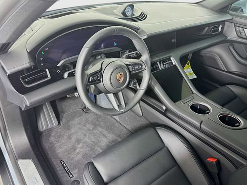New 2025 Porsche Taycan 4 image 4